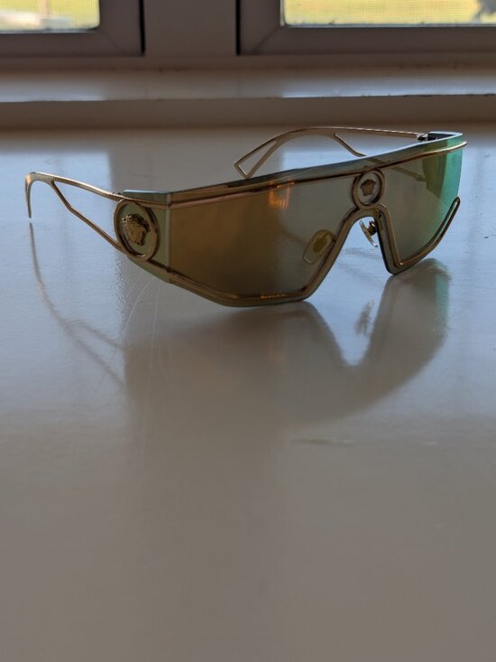 VERSACE Mod. 2226 1002/7P Designer Gold Sunglasses